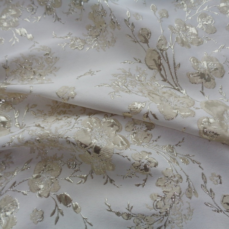 100x145cm Floral Embossed Jacq - Sewing Thread In Textile recension och pris